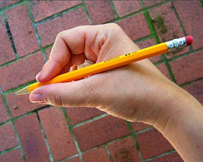 Мозоль на пальце от ручки