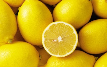 Помогает ли лимон от прыщей