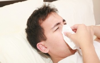 Простудные прыщи в носу