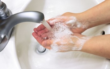 Умывание с мылом